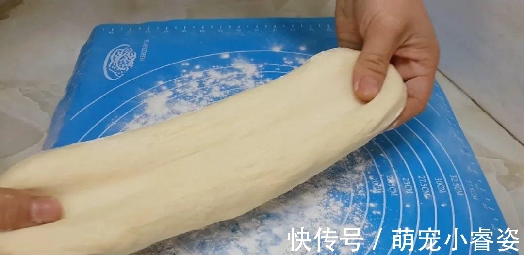 面团|做烧饼时,切记不要发面和刷油,简单一做,出锅孩子们都爱吃