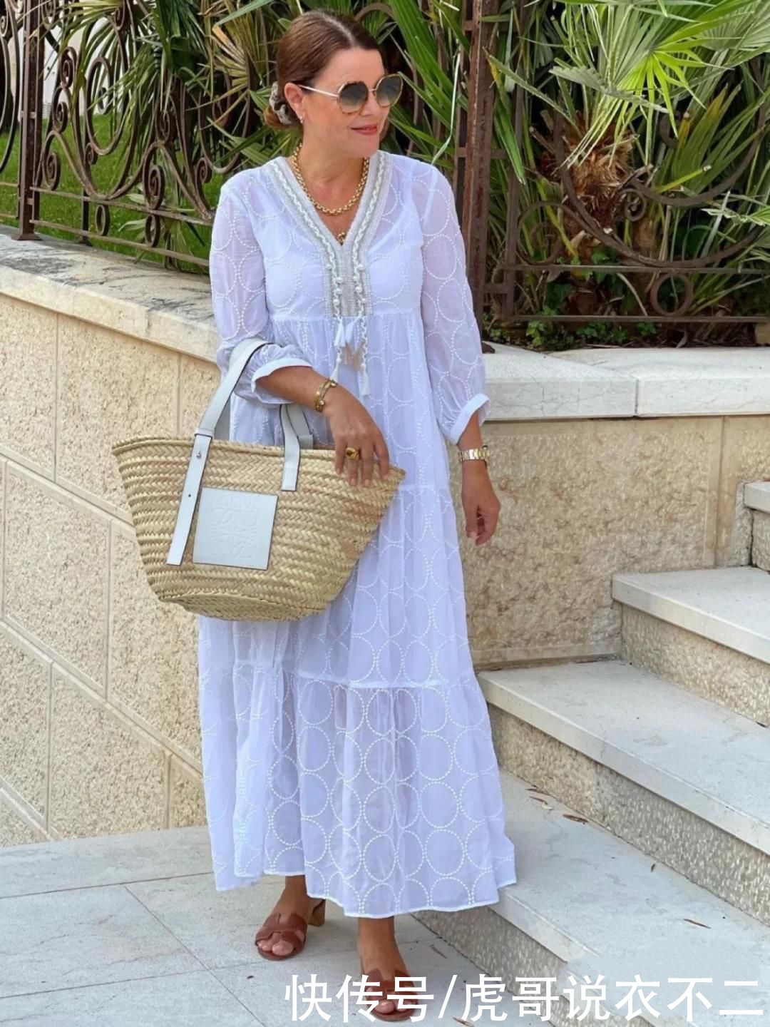 彩色系|腿粗微胖长相平平，这位50岁博主靠搭配美了半辈子，优雅又知性