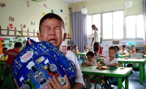 小姜|“我家娃口重，幼儿园得改”，霸道爷爷替孙“出头”，孩子被孤立