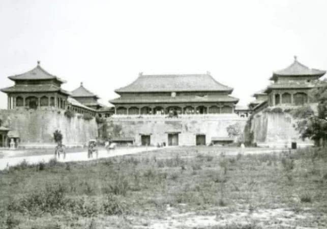 慈禧|慈禧出逃后的紫禁城，日本人拍下当时的照片，看完让人不敢相信