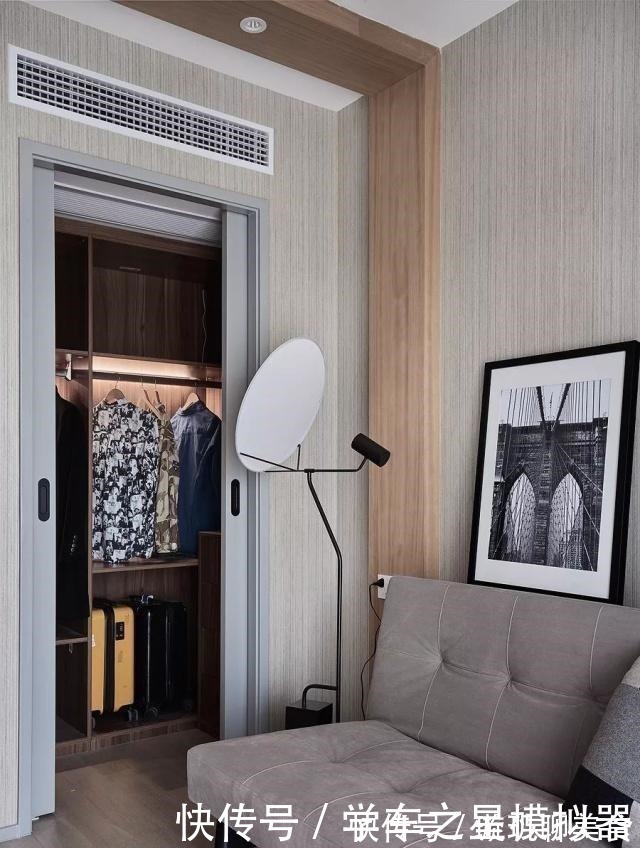 次卧|一样的80㎡,他家装修出的效果为什么这么宽敞,超大客厅真棒!