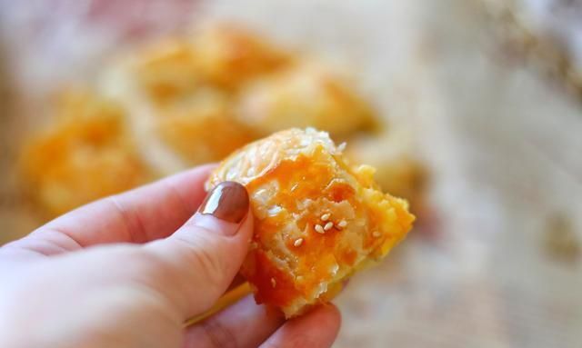 手抓饼又有新吃法,软嫩拉丝不油腻,简单快手省时间,无需和面