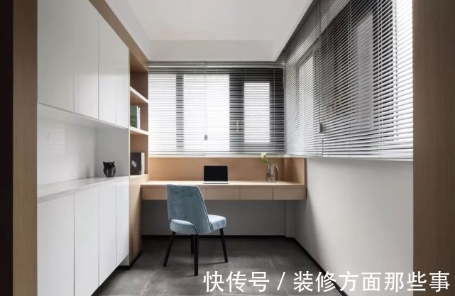 书房|用角落空间设计出个小书房,简直太实用了!节省空间,1㎡不浪费