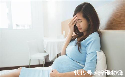 打喷嚏|孕妇打喷嚏时，胎儿在肚子里会有3种反应，孕妈要小心呵护
