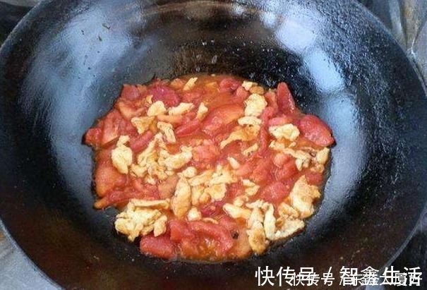 大厨|西红柿炒蛋时,直接炒是错的30年大厨教你这样做,实在太好吃了
