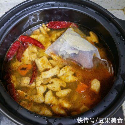 红烧肥肠|红烧肥肠比卖的还好吃，简单易做味道棒