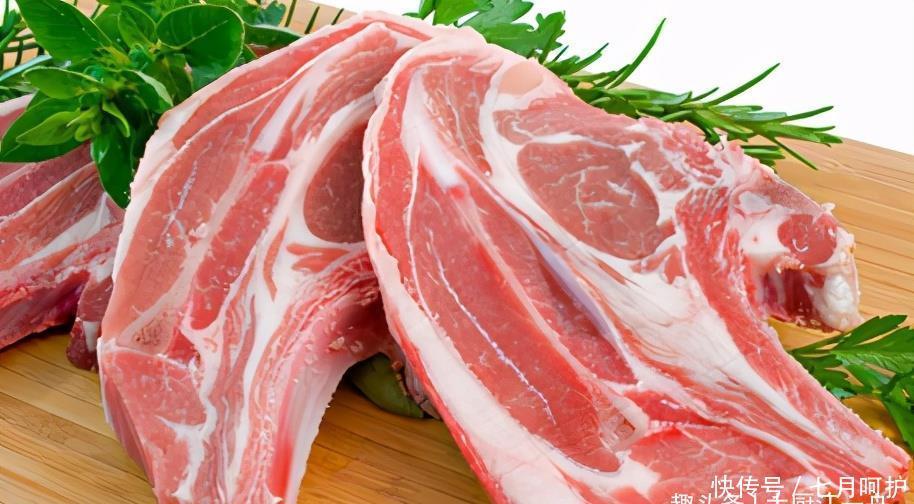 糊弄|买猪肉,留意这2个问题肉,肉摊老板一看就是懂行人,不敢糊弄你