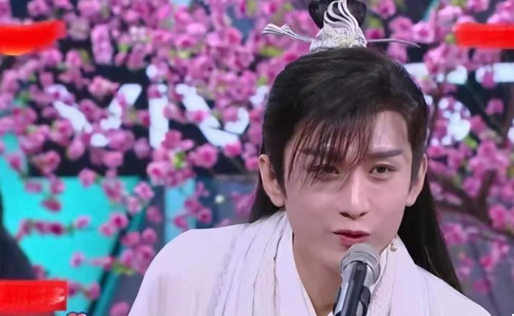 意难平?成毅搭档赵露思重现《琉璃》片段,CP粉直言受到二次伤害