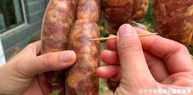 猪肠衣|想灌香肠的要收藏!这配方我用了15年,没有腥味,腊肠嚼劲十足
