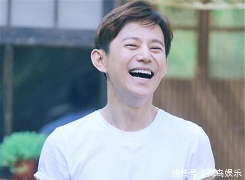 何炅也出错?是被尬黑还是确有其事,网友表示鸡蛋里挑骨头