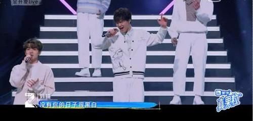 特别有亲和力，第一次公演，目前还无法判断出9人出道位