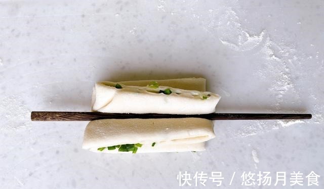 葱卷怎么做好吃掌握3点,葱香浓郁不发黄,柔软筋道,凉了不硬!
