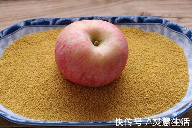 夏季|夏天，在小米粥里加上苹果，我家隔2天就煮，很多人不懂有啥用
