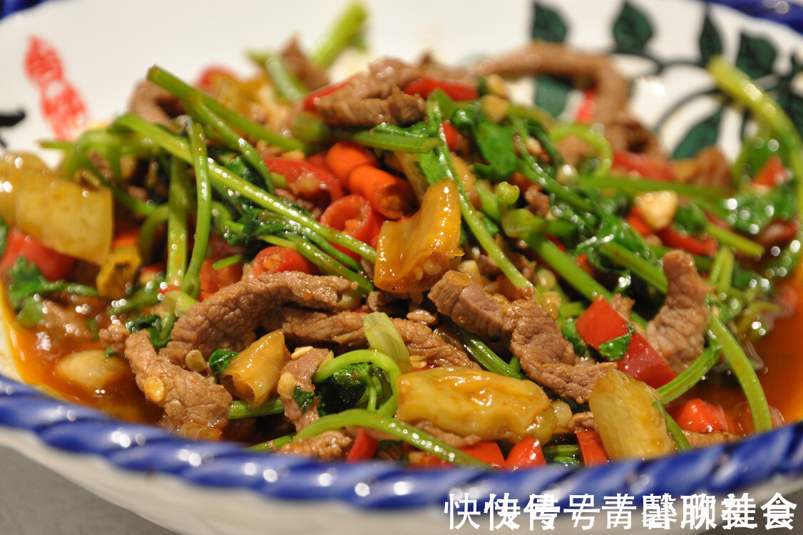 腌制|牛肉怎么腌制才嫩不要只会放生粉,教你一招,炒出来又嫩又滑