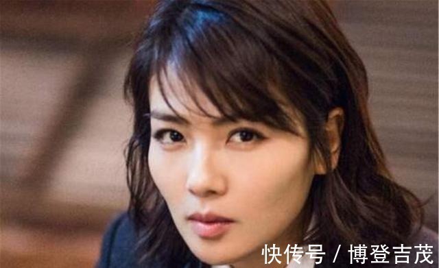 欧洲人!俗话说:“女人颧骨高,杀夫不用刀”,为何要这样说?