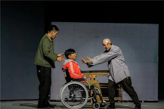  终点将抵达你的真心！|林兆华执导话剧《爸爸的马拉松》| 林兆华