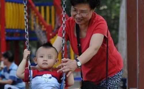 爸爸妈妈|在孩子的心中,奶奶和姥姥到底有什么区别?3个孩子真实的回答