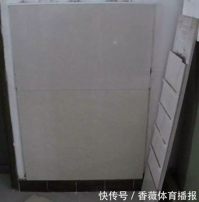 瓷砖|婆婆在客厅用瓷砖做了个鞋柜,完工后效果非常好,上门的人多