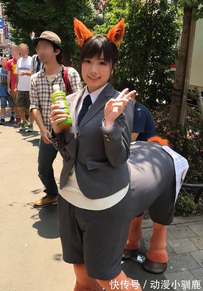 小姐姐|同样是人马娘的COSPLAY，“带枪”和“不带枪”的区别，还真是大