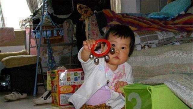 小李|“亲戚一场你计较啥”,熊孩子掰断 20万手办,受害者的处理太解气