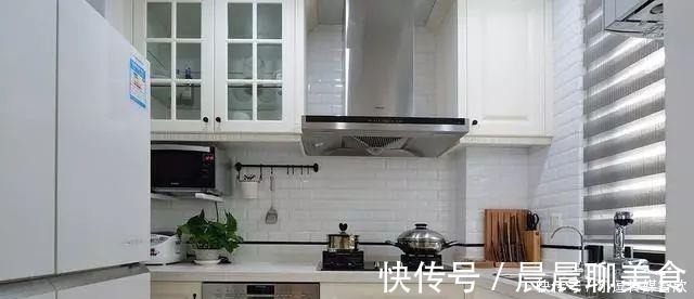 玄关鞋柜|朋友的房子装修真漂亮,一个多功能玄关鞋柜,收纳强又美观!