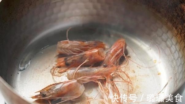 泰式海鲜酸辣汤|10分钟搞定泰式海鲜酸辣汤,清爽又开胃,还够鲜