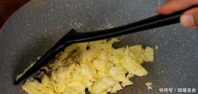 爽滑|粉条最好吃的做法,我家隔三差五做一次,劲道爽滑,上桌就扫光