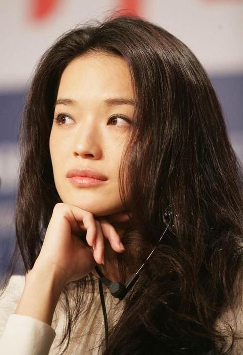 花木兰|方脸适合什么发型?想给方脸 “削骨”并不难,3步教大家选发型