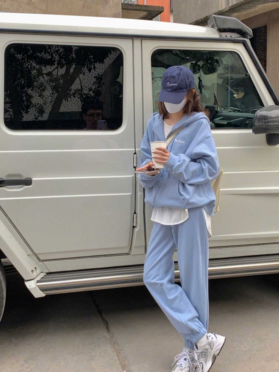 穿搭|新年战袍中一定要有运动套装!像博主这样穿,美得让人羡慕