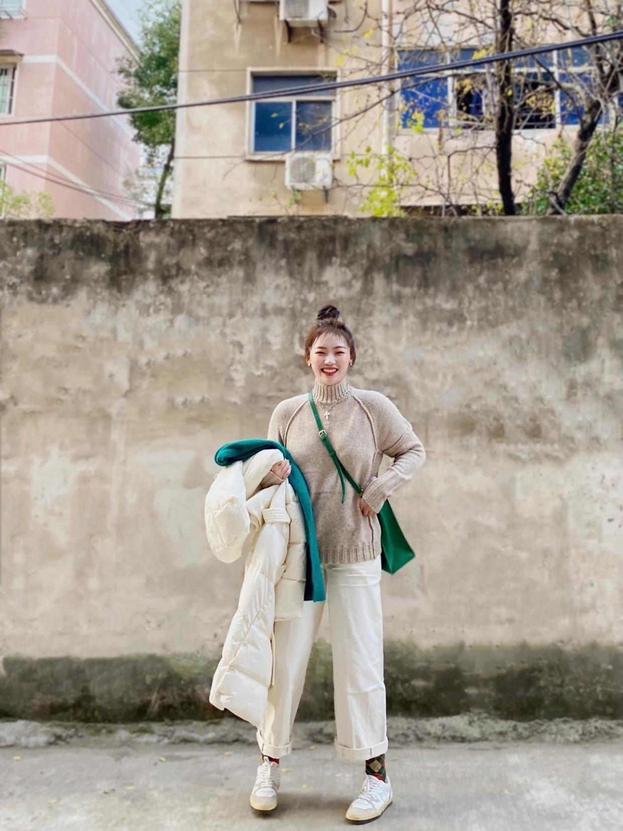 茧型 这是什么神仙搭配?超长款羽绒服让你暖暖过冬,无惧寒风