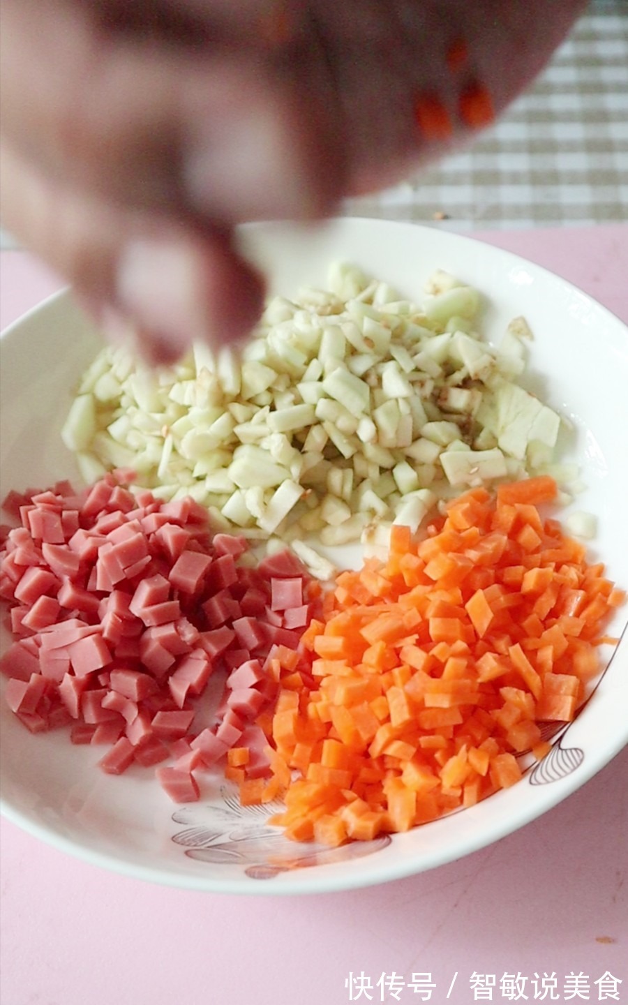 速度最快，最营养最好吃的早餐饼做法，懒汉们有口福了