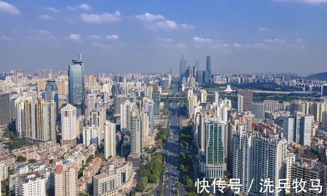 房产|5年后，房产卖“钻石价”还是“白菜价”？李嘉诚王建林这样认为