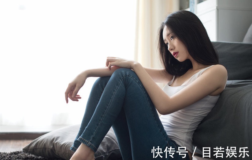 紧身裤 年轻有魅力的牛仔裤美女，穿出青春活力，真漂亮！