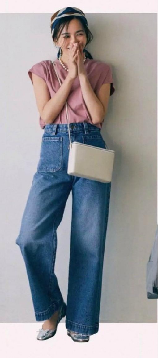 配饰|普通衣服要想穿出高级感,最好学会穿搭配饰点缀技巧,时髦又吸睛