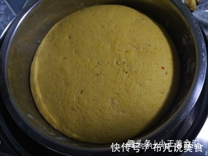 南瓜别再炒着吃了，试试这种做法，蒸一大笼也不够吃