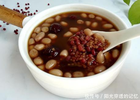 传下|古人传下的好方子,煮成粥更营养,女人常喝气血足,手脚不冰凉