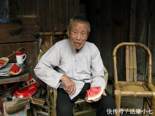 三酯的升高|66岁大爷,1年时间甘油三酯9.7到2.1,医生:坚持3事,你也可以