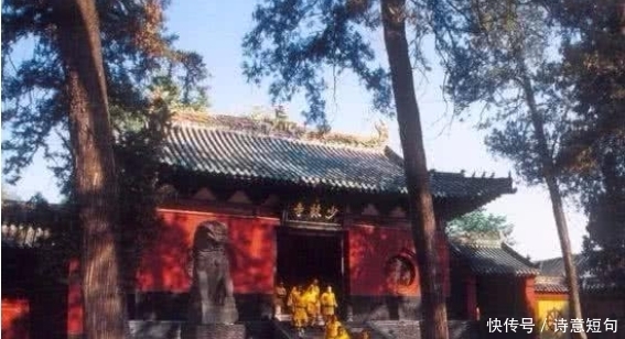 少林寺高僧午餐曝光，看到他们的饭菜后，网友：现在出家来得及吗