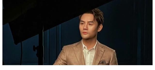 第三季|《朗讀者》第三季官宣陣容，群星閃耀向光而行，經(jīng)典誦讀直擊心靈