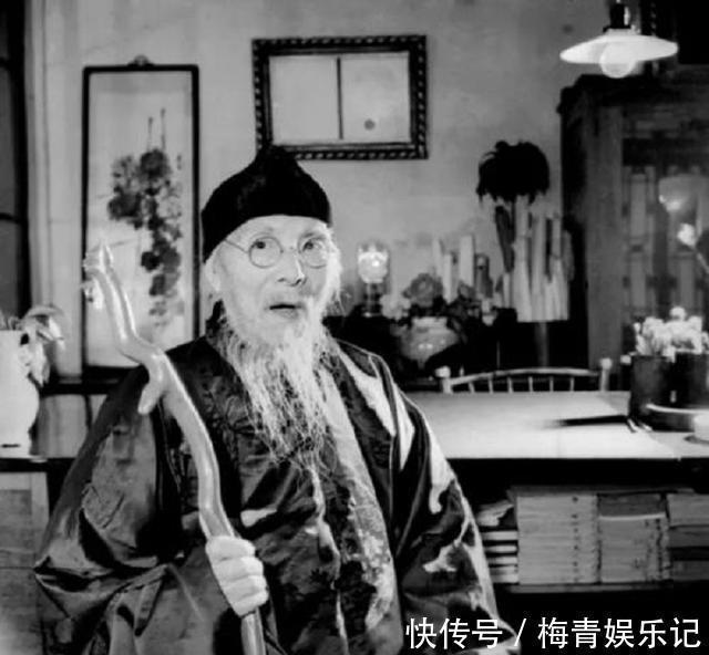 礼金&朋友寿宴,齐白石因心疼钱画了9个寿桃送过去,如今价值4140万