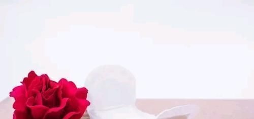 细菌|卫生巾不要放在这个地方,容易引起妇科病,很多女人却认为很方便