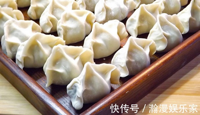 拌韭菜馅，这3样调料不能放，很多人喜欢放，难怪饺子一点都不香