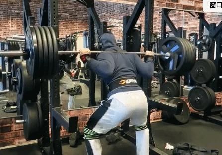 一身肌肉|他14岁开始健身,18岁一身肌肉炸裂,却被网友嘲健身早,长不高