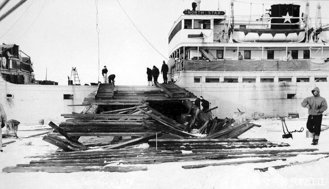 南极 旧影拾记1939年,美国人乘坐17米长巨无霸探险南极大陆