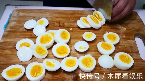 蛋黄|鸡蛋教你吃出烤串的味道,一顿做8个都吃不够,上桌比肉都抢手
