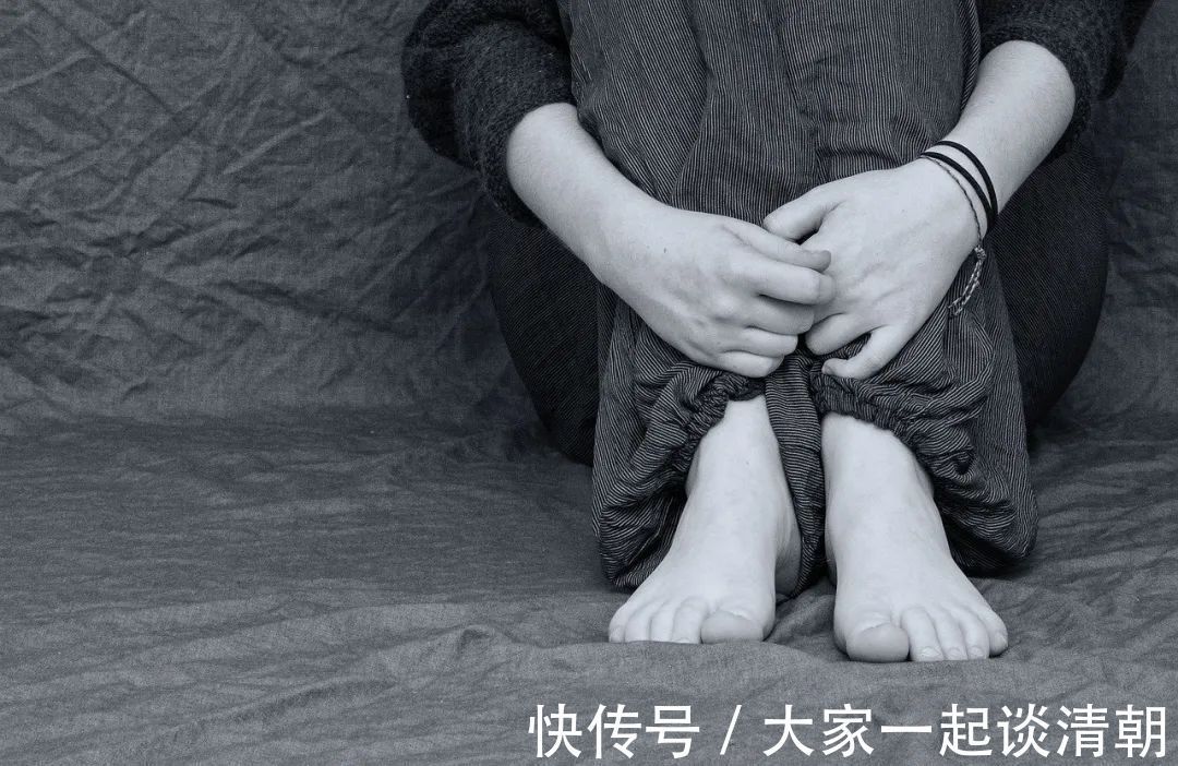 地筋|十女九郁！4个穴位，疏肝解郁行气通络，让你的心情如花儿般美丽