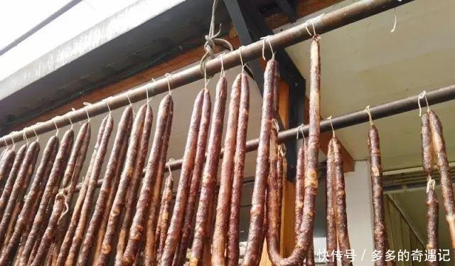 腊月腌腊肉火腿、骨头鲊、烟熏肉、酸肉、爆腌肉……