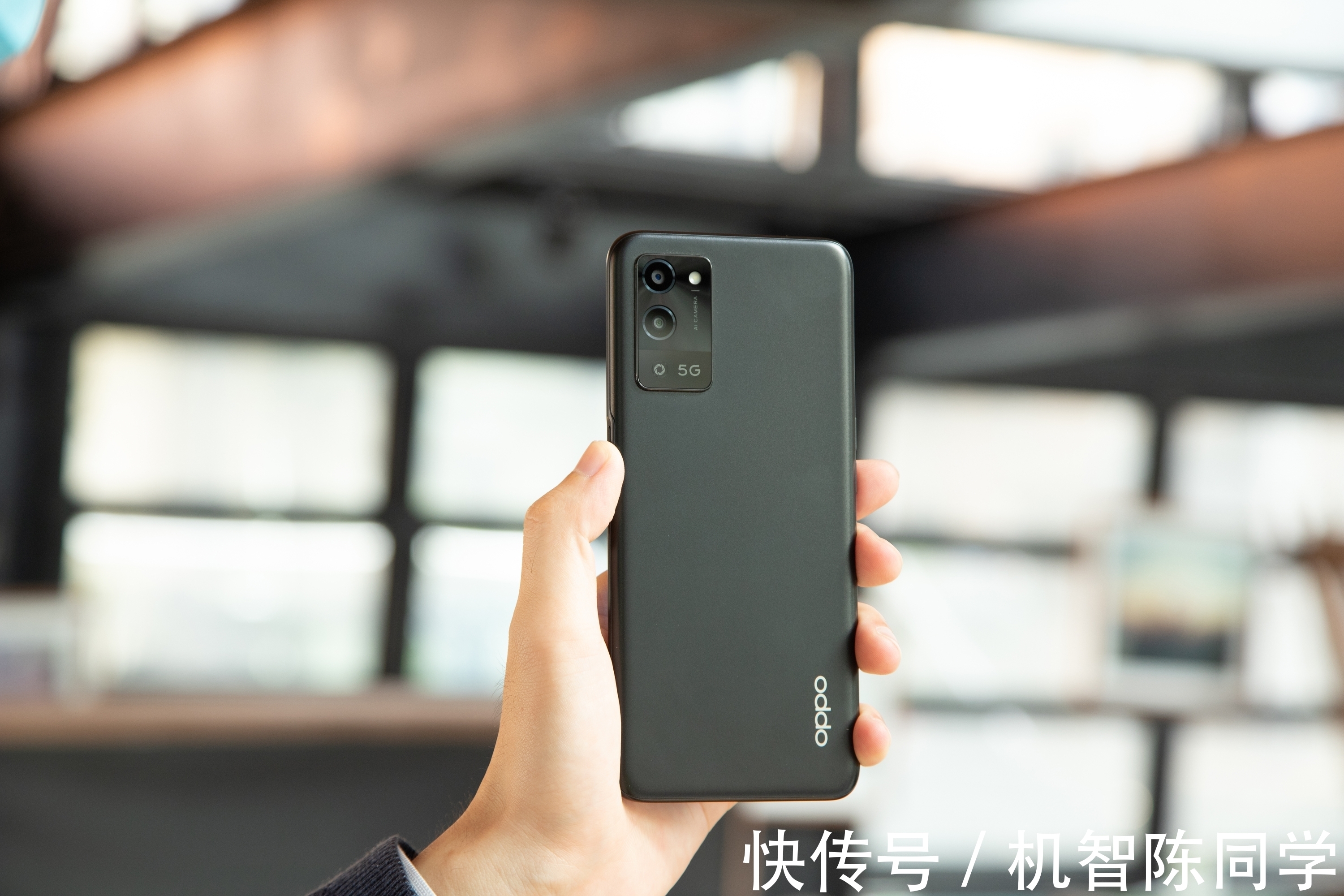 上手|最懂女生的手机？OPPO A56上手体验：自拍效果很自然