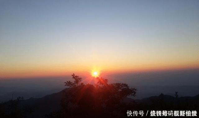 中年|“三山五岳”中国8大名山，我来告诉你谁最坑谁最良心！