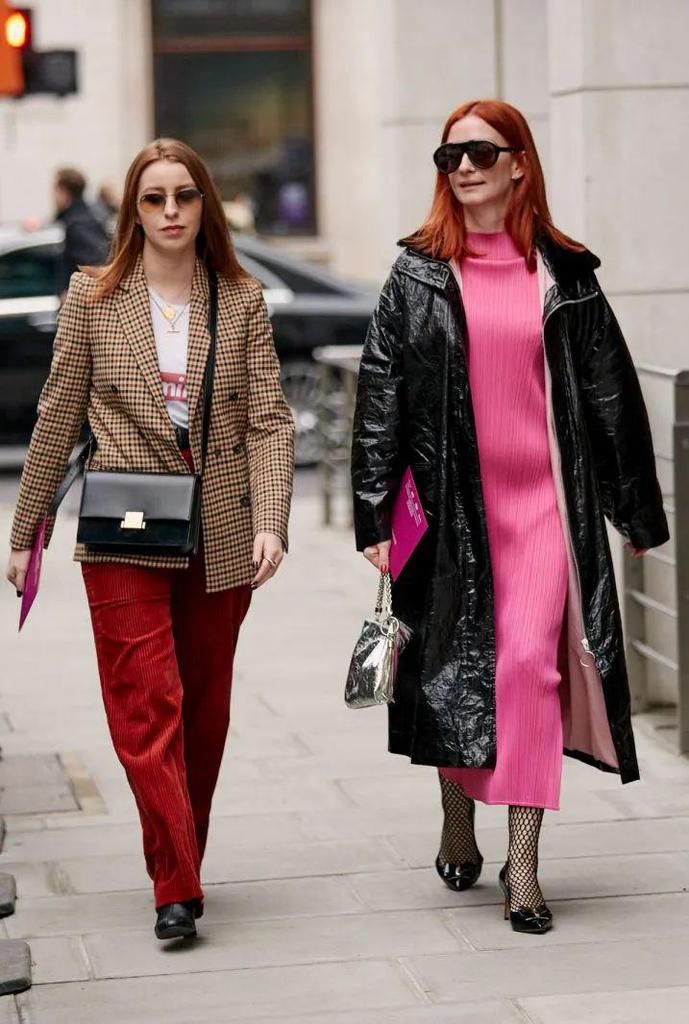 羽绒服+裙子=2021年最王炸组合，早穿早美！